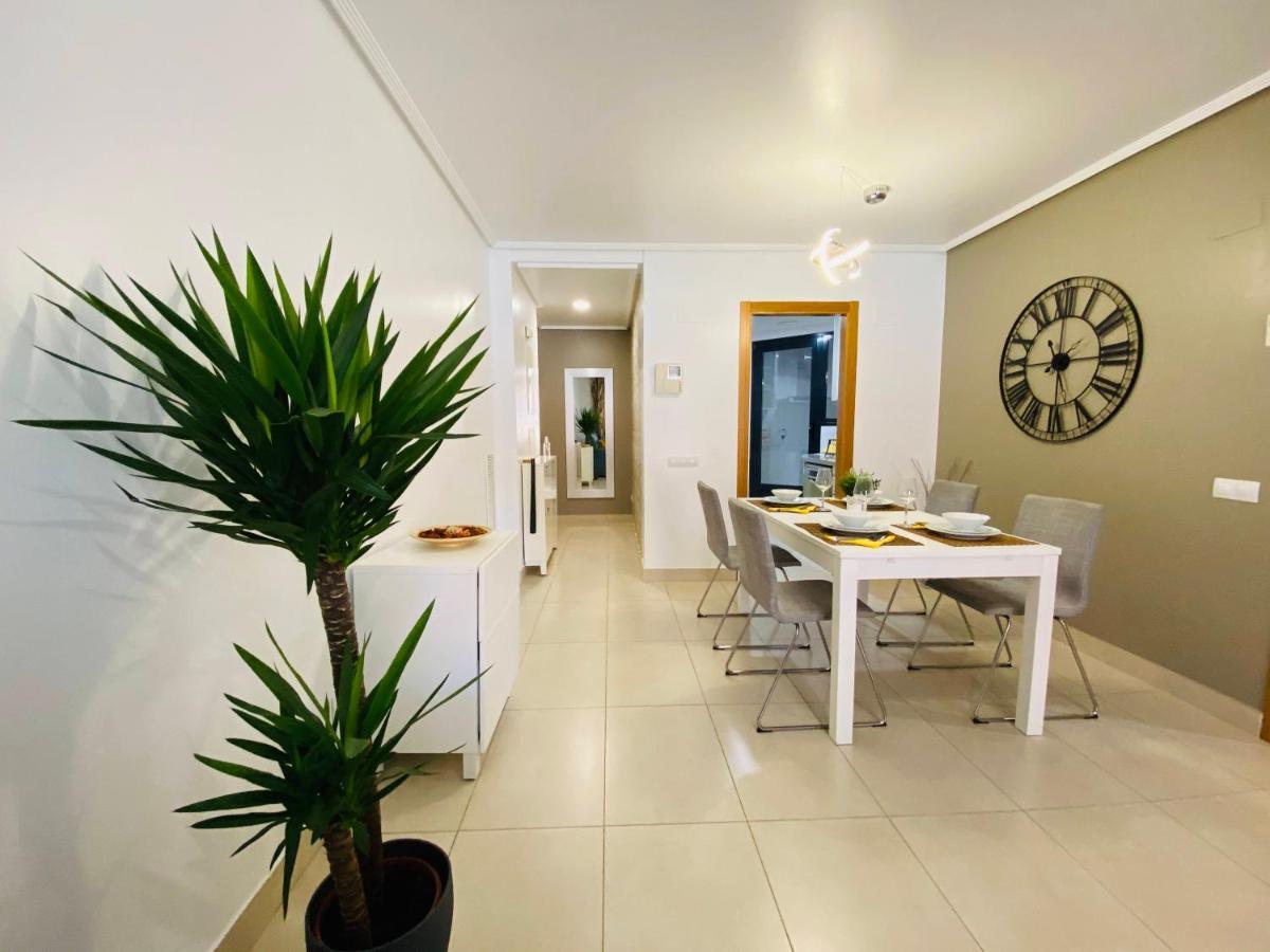 M & B Beach Apartment บาเลนเซีย ภายนอก รูปภาพ