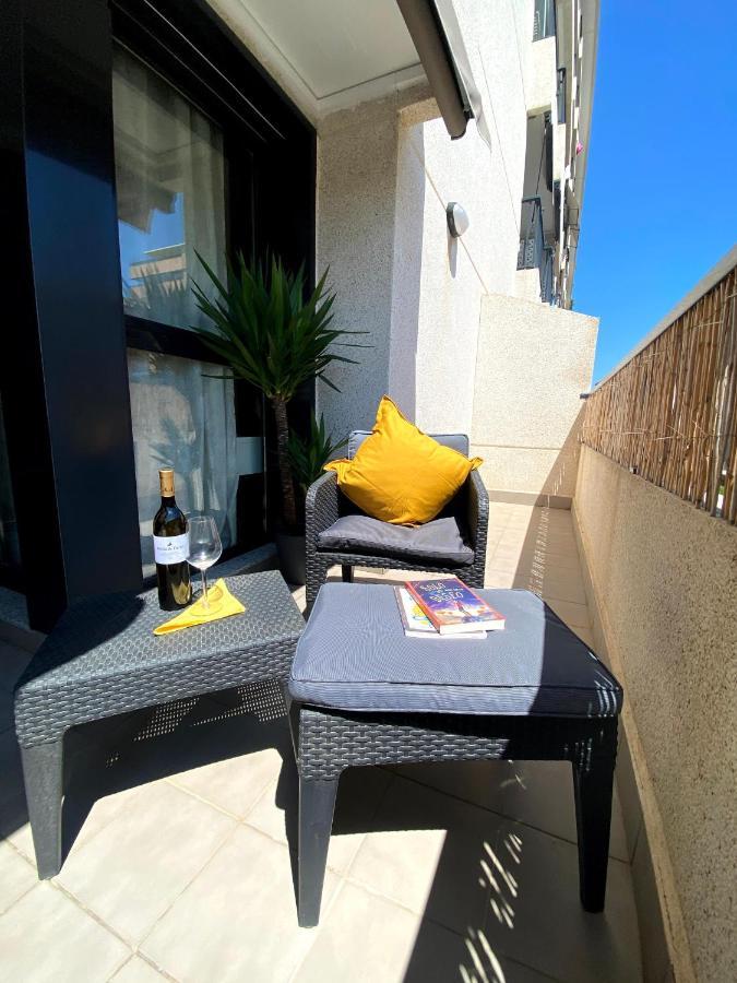 M & B Beach Apartment บาเลนเซีย ภายนอก รูปภาพ